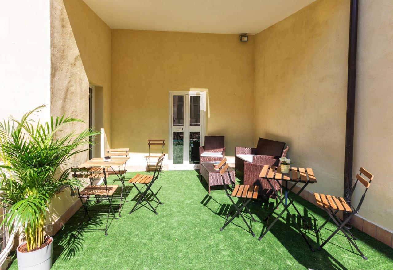 Be Italian Flat Duomo 319 Acomodação com café da manhã Nápoles Exterior foto