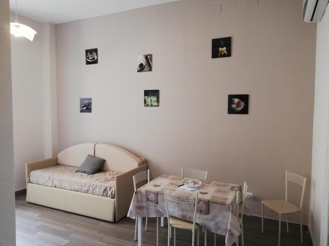 Be Italian Flat Duomo 319 Acomodação com café da manhã Nápoles Exterior foto